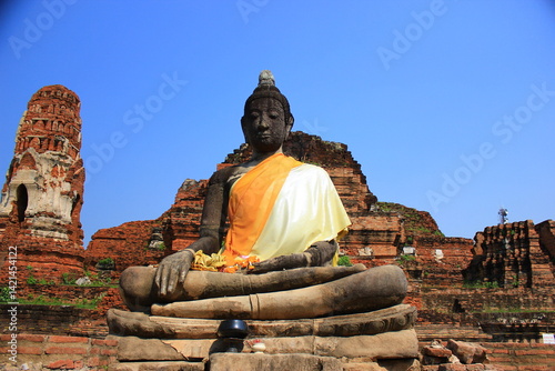 Obraz na płótnie buddha statue in ayutthaya thailand w salonie