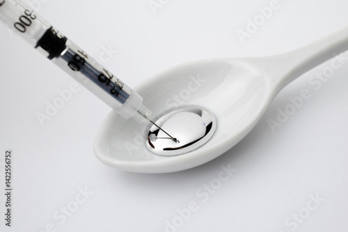 mercury liquid metal toxic and poison