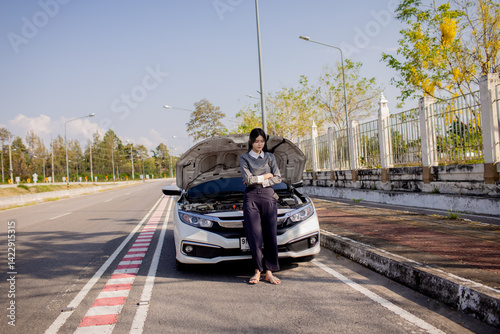 The insurance claim assessor will explain the exterior damage to the vehicle to the customer and explain the cost of repairing the vehicle.