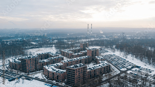 Obraz na płótnie Top view of a modern housing estate with apartments w salonie