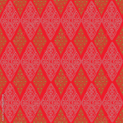 Oriental ethnic seamless  pattern in red and gold 