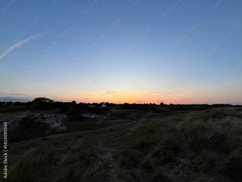 Fototapeta premium sunset over the dunes