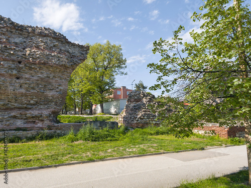 Obraz na płótnie Ruins of Roman fortifications in a town of Hisarya, Bulgaria w salonie