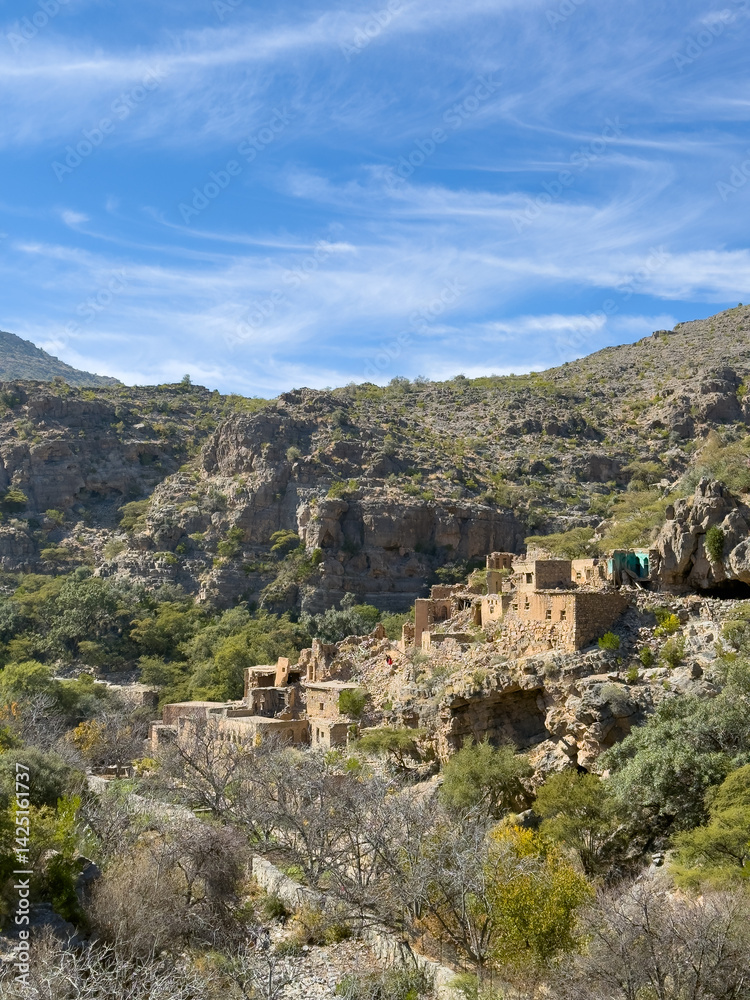Obraz premium Views on the abandoned mountain villages and canyon in Wadi Bani Habib, Jebel Akhdar, Oman