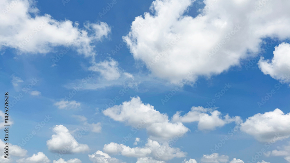 Fototapeta premium Blue sky and clouds background