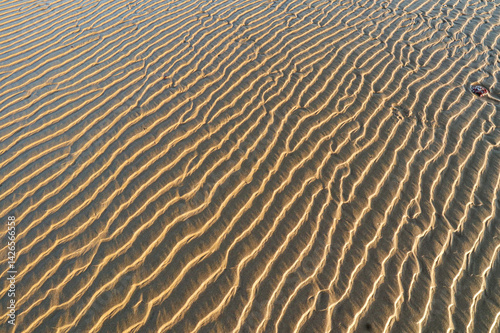 Obraz na płótnie Beach patterns at low tide w salonie