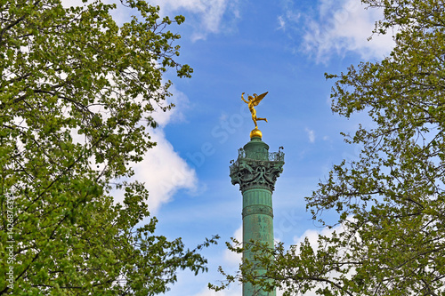 Fotografie Column at Bastille Square in the city of Paris