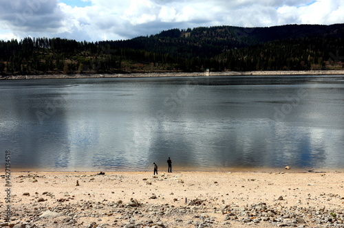 Der Schluchsee im Schwarzwald unter Wolken