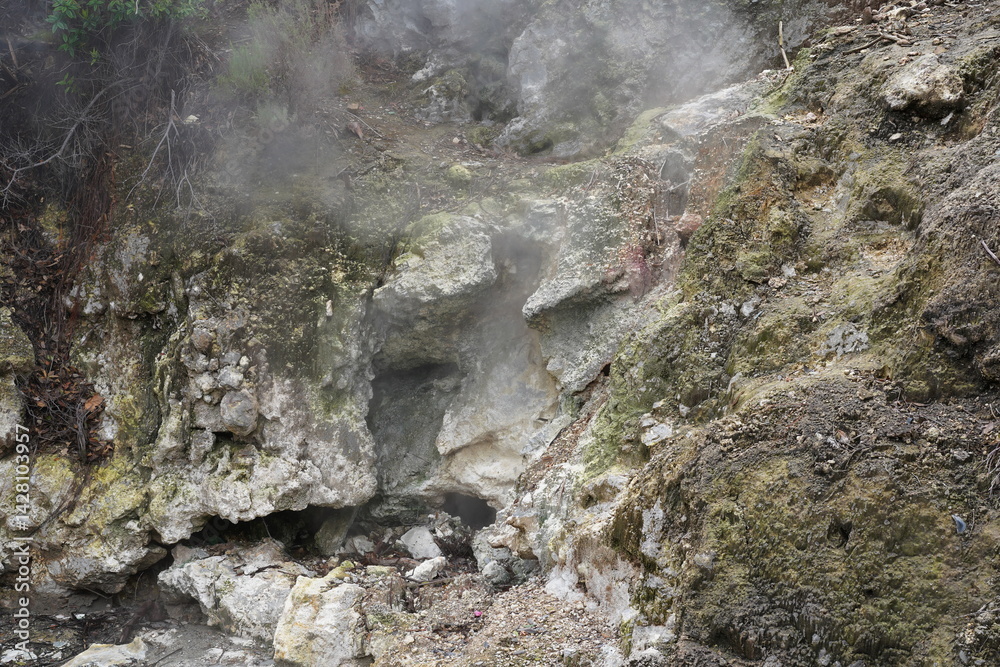 Fumarole bei Furnas auf der Azoreninsel São Miguel