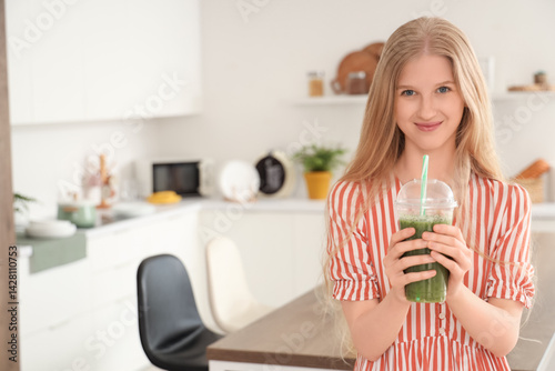 Young woman with healthy sm...