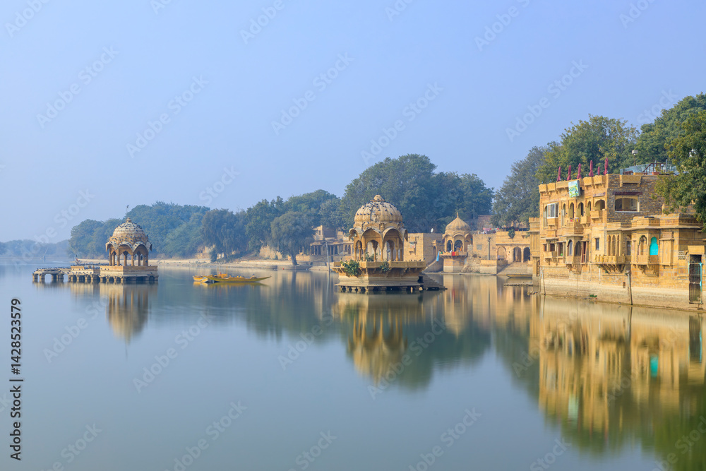Fototapeta premium ジャイサルメールのガディサール湖