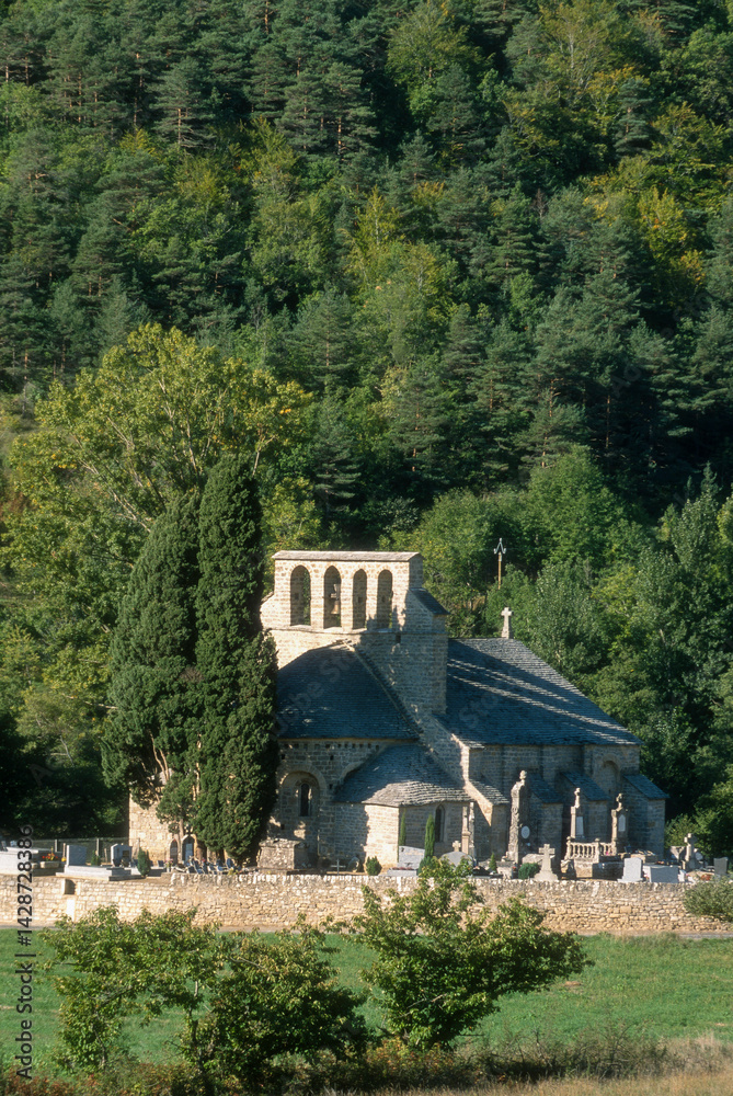 église Saint Pierre, Vallée du Tarn, causse noir, Rivière sur Tarn, 12, Aveyron, France
