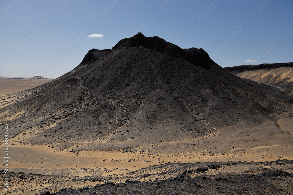 The beautiful colors of the Black Desert volcanic area, Egitto The beautiful colors of the Black Desert volcanic area, Egitto