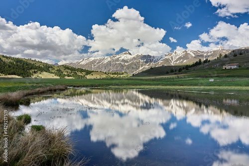 Gran Sasso: Nuvole primaverili a Campo Imperatore - Piano di Fungo e Lago di Filetto photo