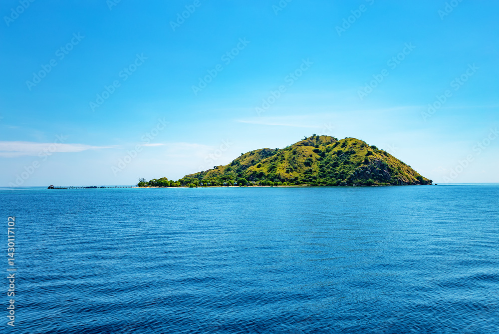 Obraz premium Kanawa Island in Komodo National Park, Flores, Indonesia, Southeast Asia.