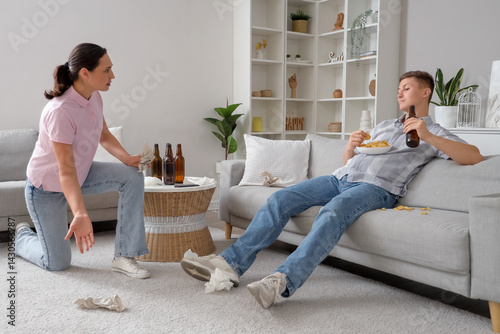 Wife quarreling with her la...