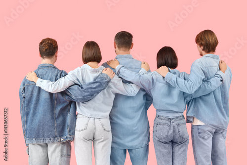 Group of young people in de...