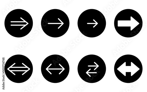 Set of cute and simple arrow icons in black and white, forward and backward (round button type)
