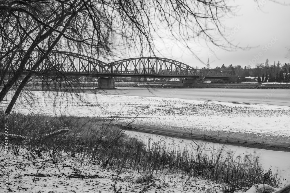 Fototapeta premium dostarczać, port, cargo, morski, bawić, dźwig, woda, kontener, czółno, rzeka, dok, przewóz, przewozy, przemysł, przemysłowe, przewóz, gród, naczynie, niebo, fracht, bisnes, załadunek, 