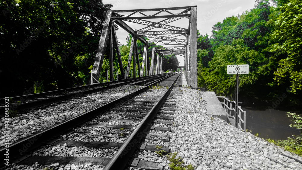 Fototapeta premium old railroad bridge