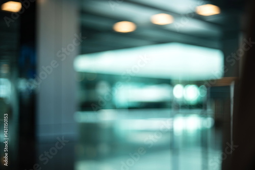 Obraz na plátně Blurry, defocused, large interior space with natural window light