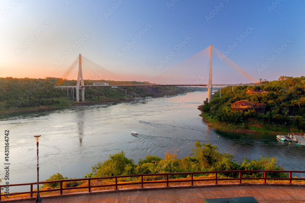 Obraz premium The Brazil-Paraguay Integration bridge (Ponte da Integração Brasil-Paraguai ), known as the Friendship bridge, is seen from Argentina. The 470-metre bridge connects Brazil and Paraguay