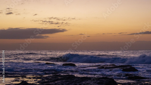 Quadro su tela Sun rising on the South Coast of South Africa in Uvongu, Margate
