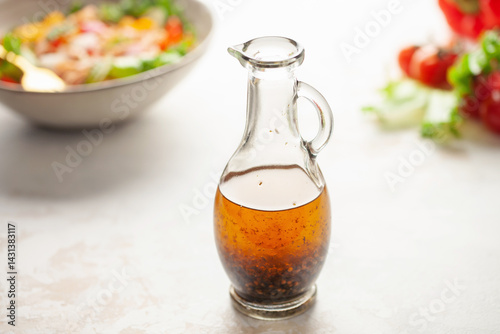 Fotografía Italian vinaigrette sauce in bottle for sauces