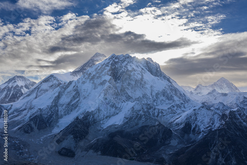 Vista desde la cima del Lobuche (6119 mts) del Everest, Lhotse y Nupse