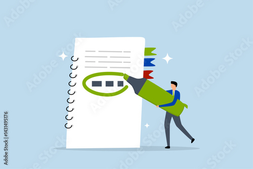 Highlight important note, businessman highlight pen circle important note.