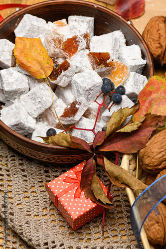 Obraz na płótnie Sweet food Turkish delight on wooden background, assorted locum and candy for decorated backdrop w salonie