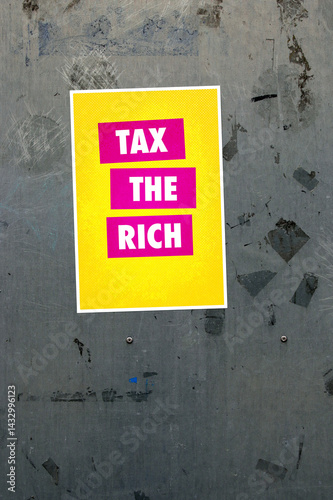 tax the rich aufkleber