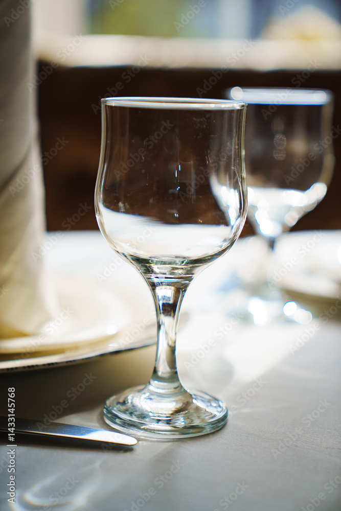 Table setting before the banquet.