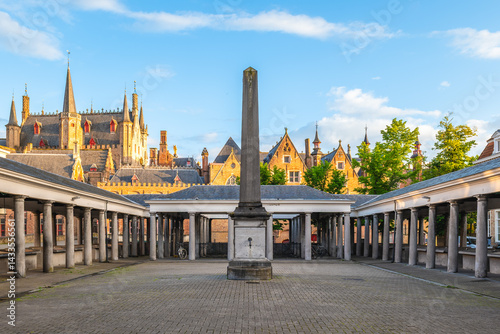 Obraz na płótnie Vismarkt, the Fish Market located on the Groenerei Canal in Bruges, Belgium