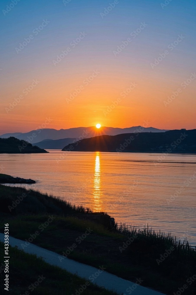 Obraz premium arafed view of a sunset over a body of water