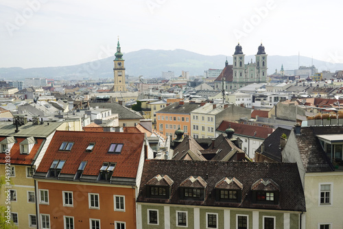 Obraz na płótnie The view of Old Dom Cathedral and Maria Himmerfahrt Church from the Castle hill,. Linz, Austria w salonie