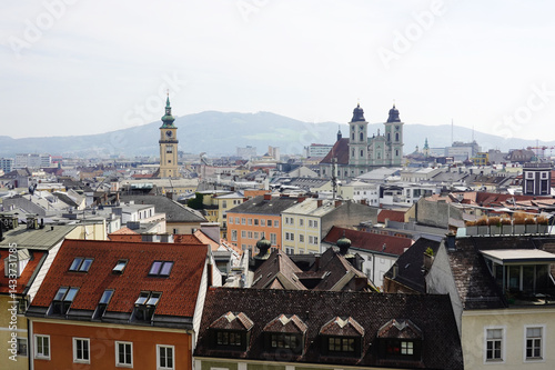 Obraz na płótnie The view of Old Dom Cathedral and Maria Himmerfahrt Church from the Castle hill,. Linz, Austria w salonie