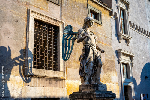 Obraz na płótnie Castel Sant'Angelo, also known as Mausoleum of Hadrian, is a towering rotunda in Parco Adriano, Rome, Italy. It was initially commissioned by the Roman Emperor Hadrian as a mausoleum for himself and h w salonie