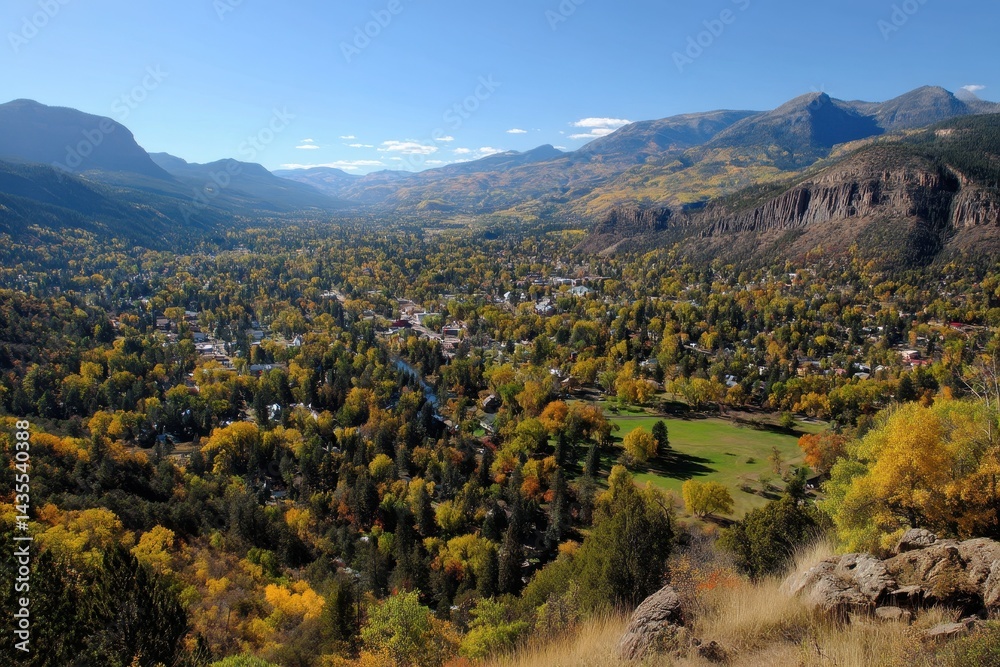 Naklejka premium Autumn Splendor: Scenic Landscape of Durango, Colorado with Majestic Mountains and Vibrant Fall Foliage