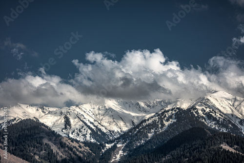 Wallpaper Mural mountain landscape in the morning Torontodigital.ca