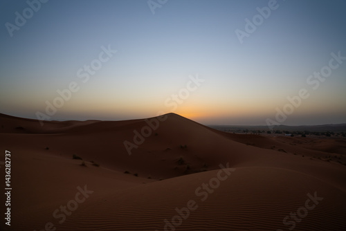 Obraz na płótnie Sunrise over the Sahara Desert in Morocco w salonie
