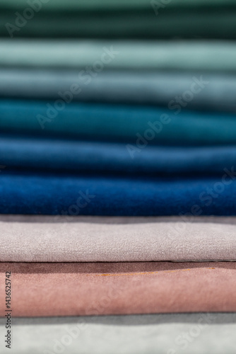 Obraz na płótnie Closeup of colorful textured textile samples w salonie