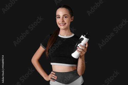 Beautiful young sporty happ...