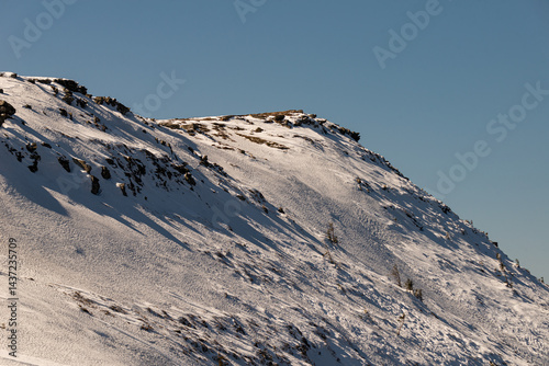 Fototapeta Naklejka Na Ścianę i Meble -  Mountain landscape in Poland. Babia Gora peak covered in winter snow. Babia Góra National Park.