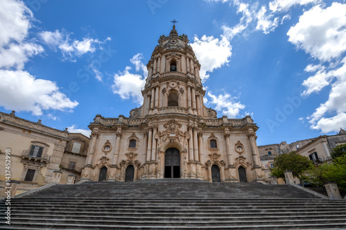 Fotografía Baroque facade and staircase of the Duomo di San Giorgio Modica, Sicily, Italy,