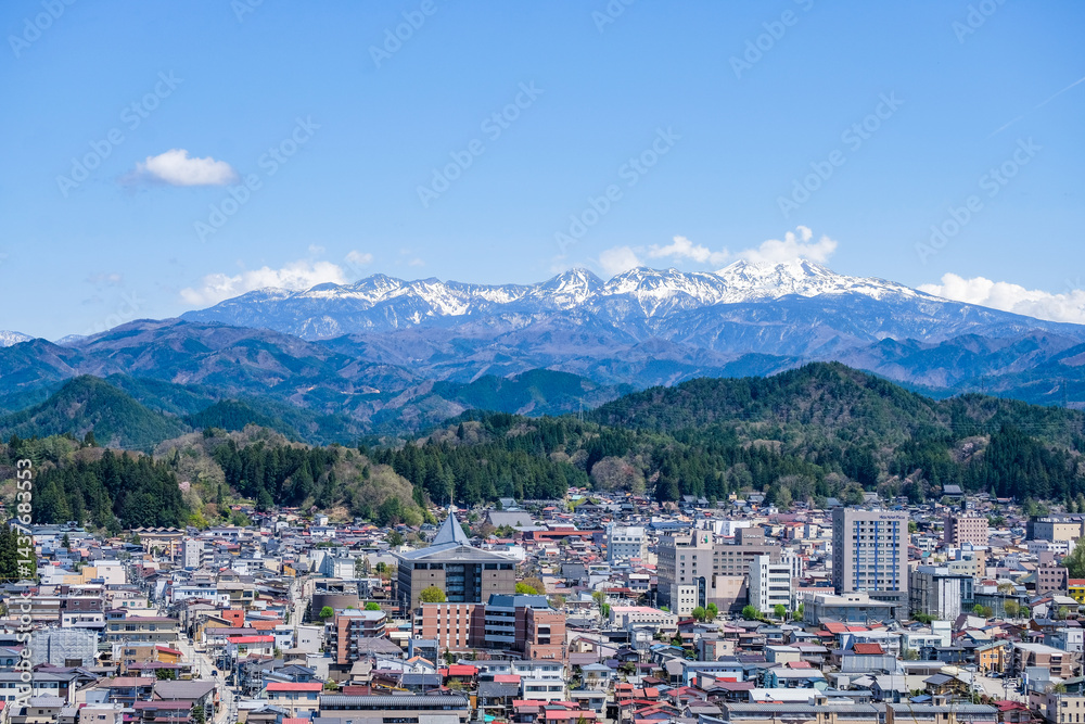岐阜県飛騨高山と山の風景