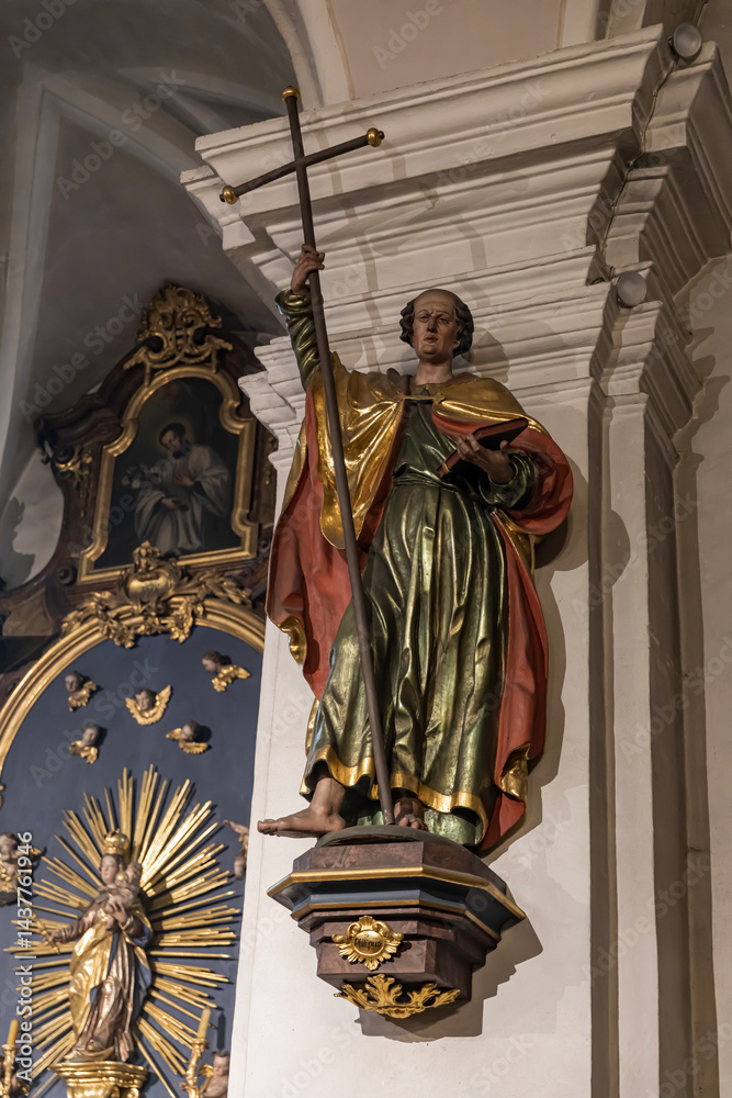 Obraz premium Statue of a Catholic saint