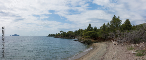 Obraz na płótnie Beautiful scenery by the sea under a cloudy sky in Sithonia, Chalkidiki, Greece w salonie