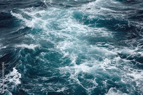 Majestic Ocean Waves Crashing and Foaming A Deep Dive into Nature's Power