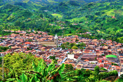 Obraz na płótnie Aerial view of Jardin with its Basilica of the Immaculate Conception, Colombia w salonie
